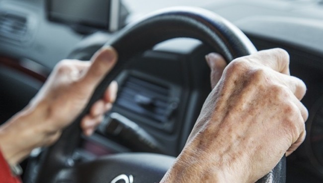 Ανανέωση της άδειας οδήγησης των πολιτών άνω των 80 ετών